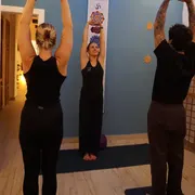 Yoga Sesiones Privadas en Quiroesencia Granada