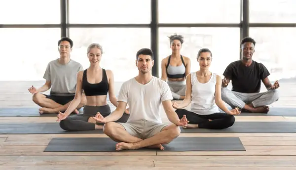 Preparación antes de una clase de yoga