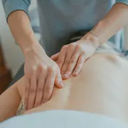 Reflexología Cromoterapia en Quiroesencia Granada